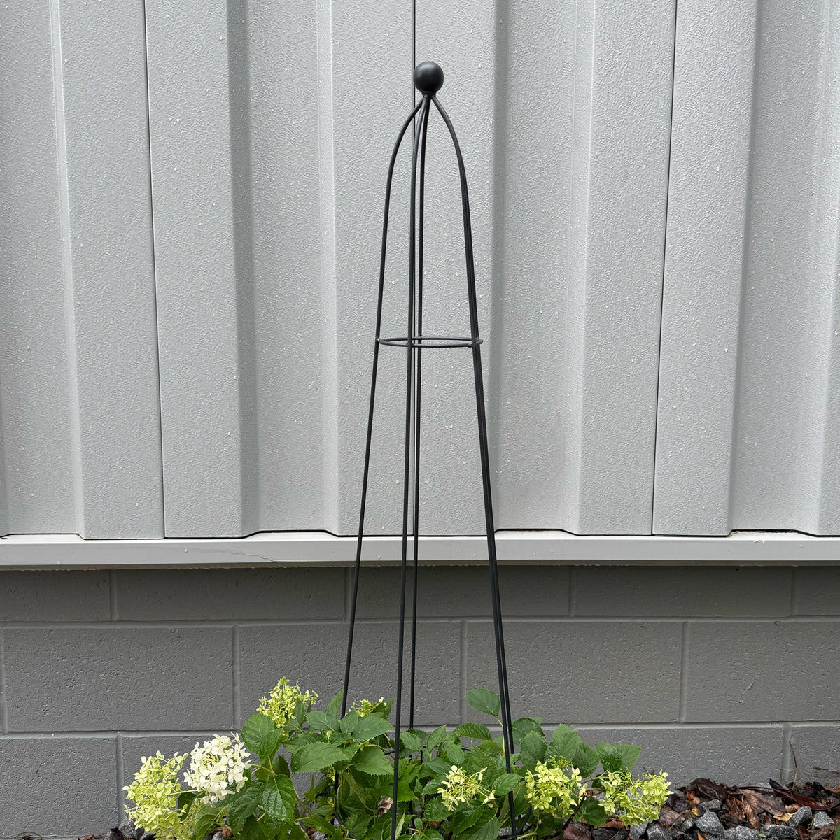 Queen Obelisk Classic RHS